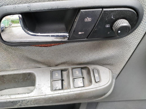  SEAT CORDOBA BERLINA (6L2) 