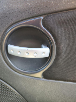 MANETA INTERIOR DELANTERA DERECHA