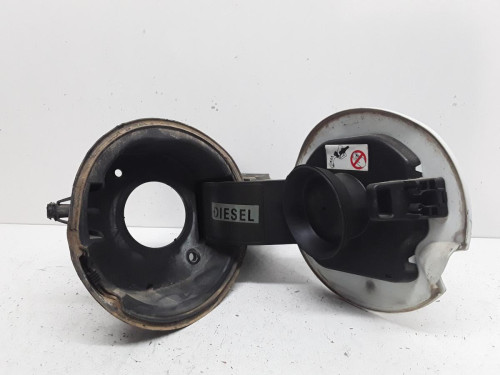 TAPA EXTERIOR COMBUSTIBLE Renault MEGANE III BERLINA 5P 