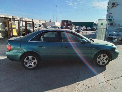  AUDI A4 BERLINA (B5) 