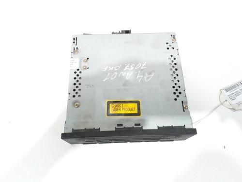  SISTEMA AUDIO / RADIO CD 