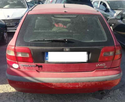 VOLVO V40 FAMILIAR
