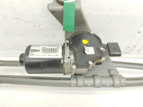 MOTOR LIMPIA DELANTERO IVECO 