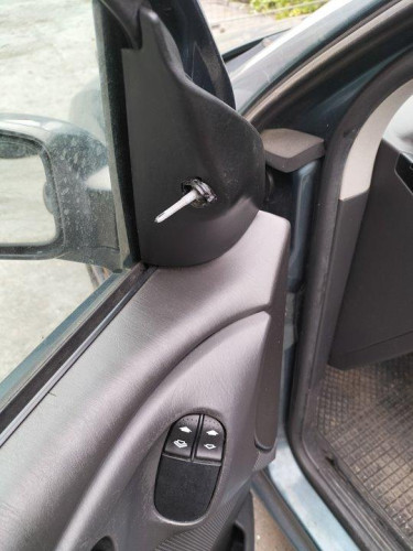  FORD FOCUS BERLINA (CAK) 