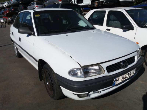 OPEL ASTRA F BERLINA 