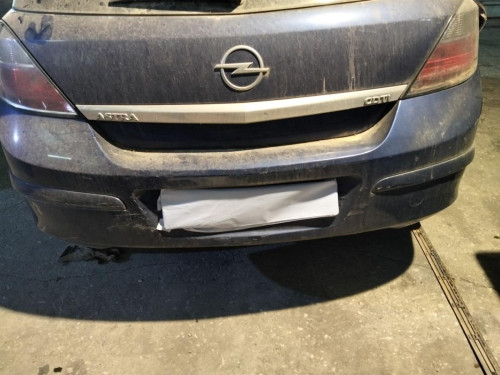 PARAGOLPES TRASERO Opel ASTRA H BERLINA 