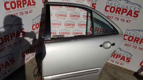 PUERTA TRASERA IZQUIERDA Mercedes-Benz CLASE E (BM 210) BERLINA 