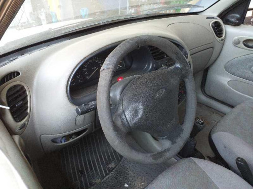  FORD FIESTA BERLINA 