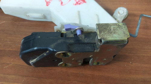 CERRADURA PUERTA DELANTERA DERECHA JEEP CHEROKEE (KJ) 