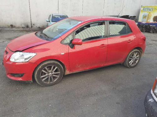 TOYOTA AURIS (E15) — vehículo donante para recambios 