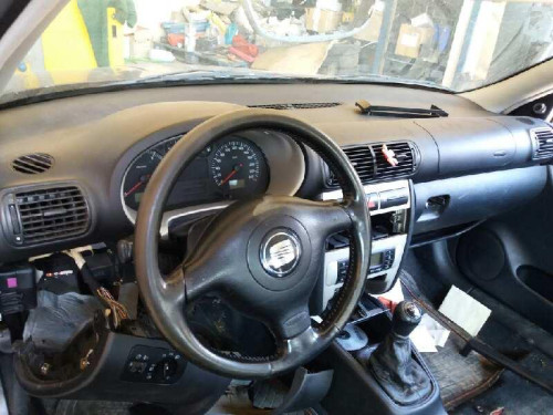  SEAT LEON (1M1) 