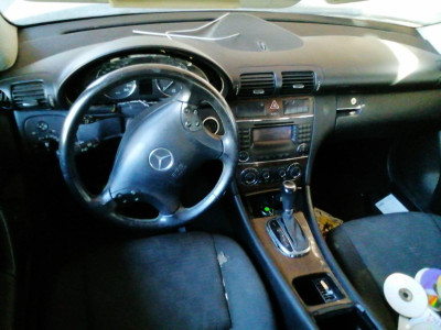 MERCEDES-BENZ CLASE C (BM 203) BERLINA