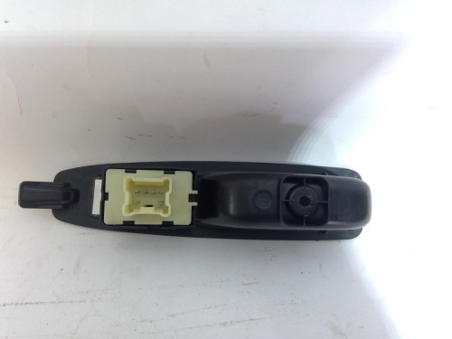  MANDO ELEVALUNAS TRASERO DERECHO RENAULT CAPTUR II 