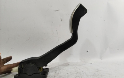 PEDAL ACELERADOR