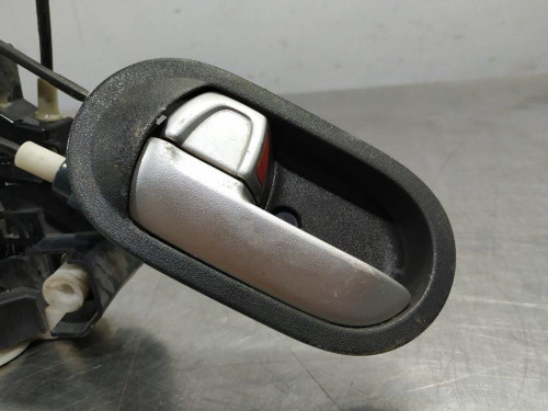 CERRADURA PUERTA DELANTERA IZQUIERDA Mitsubishi COLT CZ3 BERL. 5 (Z30A) 