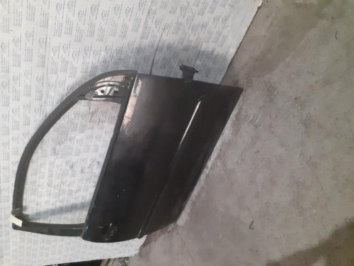  PUERTA DELANTERA DERECHA 