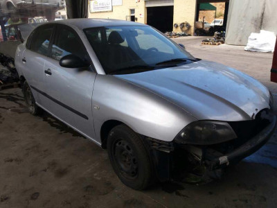 SEAT CORDOBA BERLINA (6L2)