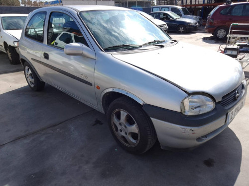 OPEL CORSA B — vehículo donante para recambios 
