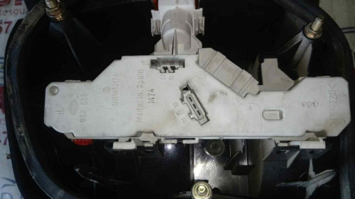 PILOTO TRASERO IZQUIERDO VOLKSWAGEN POLO III (6N1) 