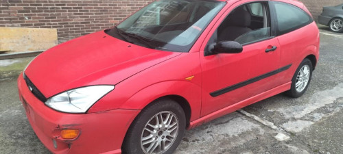  FORD FOCUS BERLINA (CAK) 