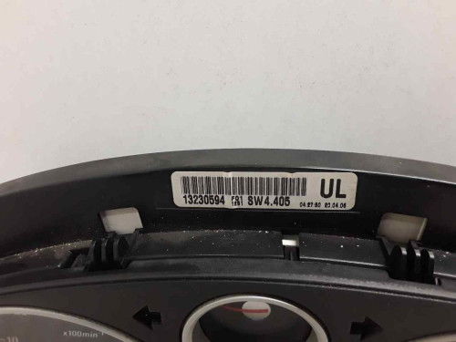 CUADRO INSTRUMENTOS Opel ASTRA H BERLINA 