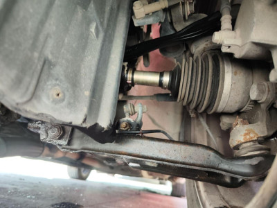 BRAZO SUSPENSION DELANTERO IZQUIERDO