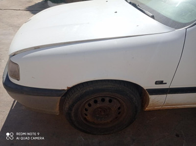 ALETA DELANTERA IZQUIERDA Opel Vectra A (1988->)