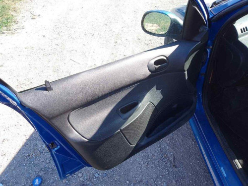 PEUGEOT 206 — vehículo donante para recambios 