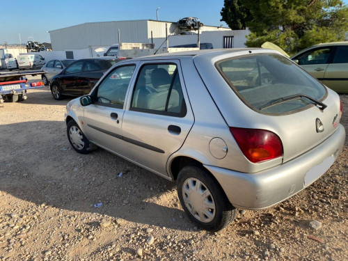 FORD FIESTA BERLINA — автомобиль-донор на запчасти 