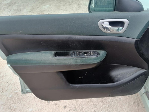 PEUGEOT 307 BREAK / SW (S1)(04.2002) — автомобиль-донор на запчасти 