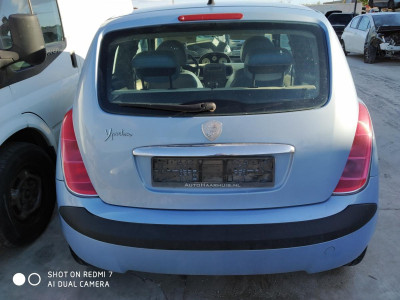 LANCIA YPSILON (101)
