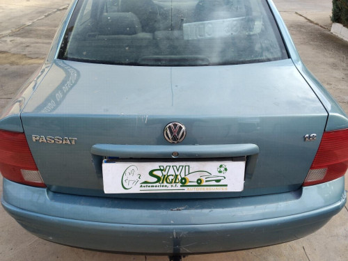 TAPA MALETERO Volkswagen Passat Berlina (3B2)(1996->) Volkswagen Passat Berlina (3B2)(1996->) 