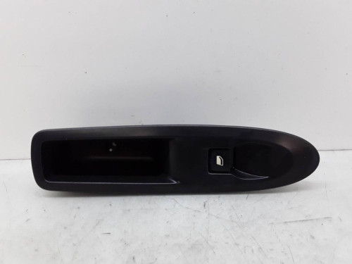 MANDO ELEVALUNAS TRASERO DERECHO Citroen C4 BERLINA 