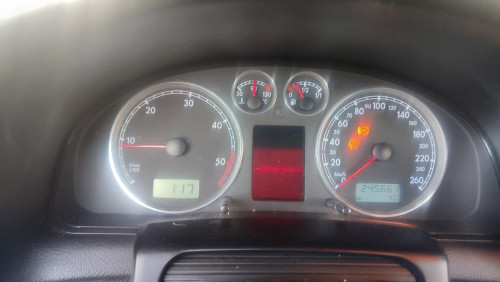  VOLKSWAGEN PASSAT BERLINA (3B3) 