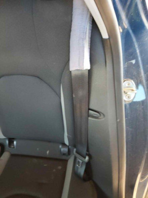 CINTURON SEGURIDAD TRASERO IZQUIERDO