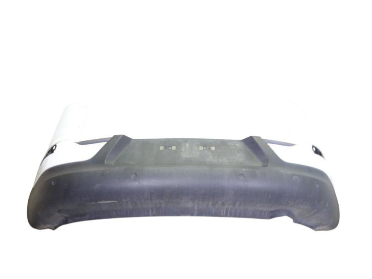 PARAGOLPES TRASERO