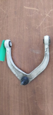 BRAZO SUSPENSION SUPERIOR DELANTERO DERECHO