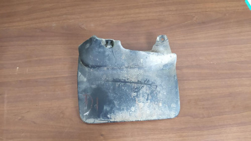 FALDON TRASERO Toyota LAND CRUISER (J9) 