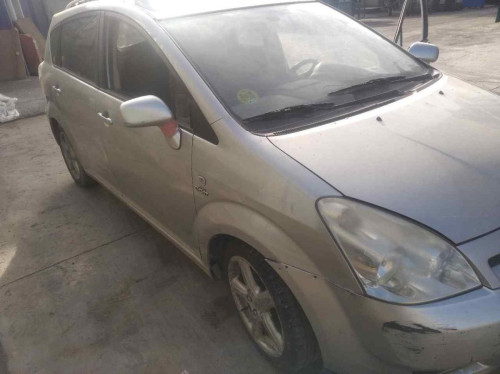  TOYOTA COROLLA VERSO (R1) 