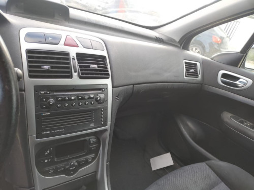 PEUGEOT 307 (S1)(04.2001) — vehículo donante para recambios 