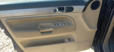 VOLKSWAGEN TOUAREG (7LA)