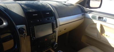 VOLKSWAGEN TOUAREG (7LA)