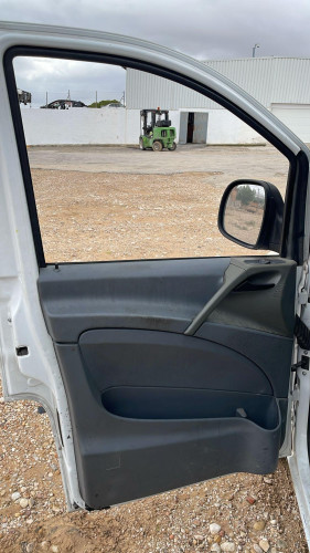 MERCEDES-BENZ VITO FURGÓN (639) — автомобиль-донор на запчасти 