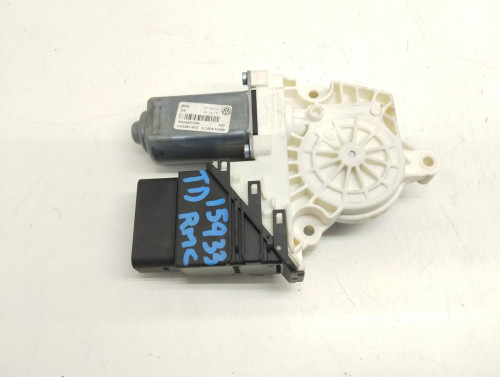 MOTOR ELEVALUNAS TRASERO DERECHO Volkswagen TIGUAN (5N2) 