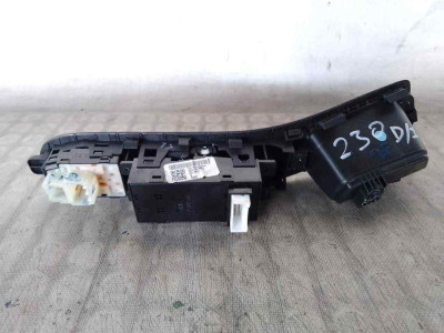 MANDO ELEVALUNAS DELANTERO IZQUIERDO