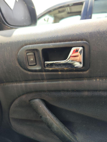 MANETA INTERIOR DELANTERA DERECHA Volkswagen PASSAT VARIANT (3B5) 