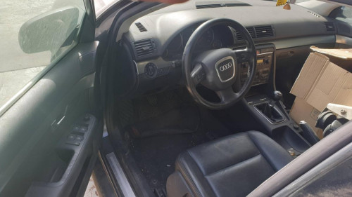  AUDI A4 BERLINA (8E) 