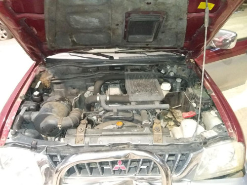 MITSUBISHI L200 (K70) — автомобиль-донор на запчасти 