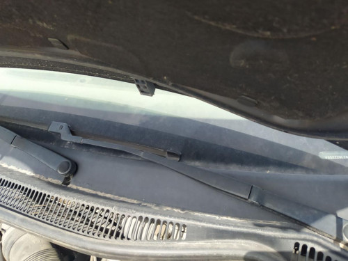 BRAZO LIMPIA DELANTERO IZQUIERDO Seat IBIZA (6L1) 