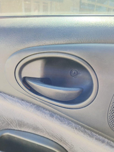 MANETA INTERIOR DELANTERA IZQUIERDA Ford Escort Berl./Turnier (1995->) Ford Escort Berl./Turnier (1995->) 